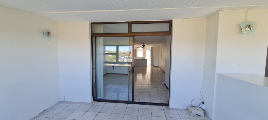 3 Bedroom Property for Sale in Stilbaai Wes Western Cape